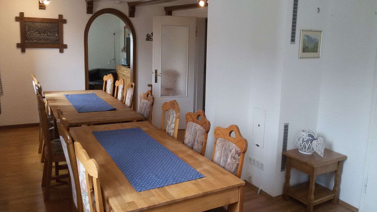 DiningRoom DiningRoom